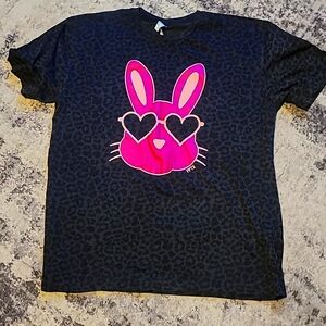 Women's leopard print Easter Bunny tee size Large